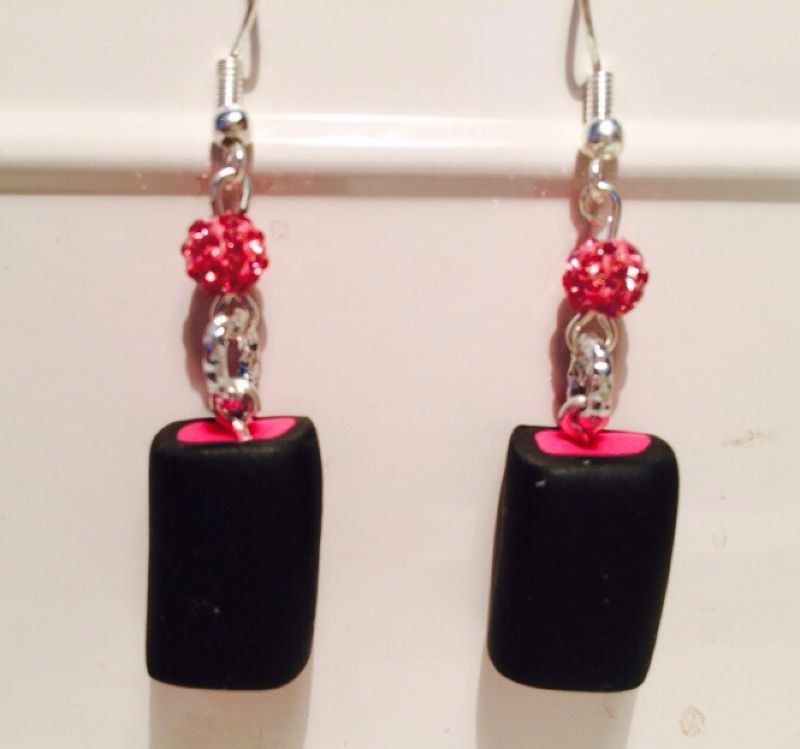 ORC-14%20Orecchini%20MINNIE%20MOUSE%20-%20var.%20nero-rosso-bianco%20(3)