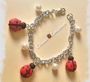 BRA-10 Bracciale dis. CLASSIC LADYBUGS (1)
