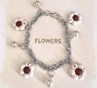 BRA-8 Bracciale dis. FLOWERS var. bianco-cacao (2)